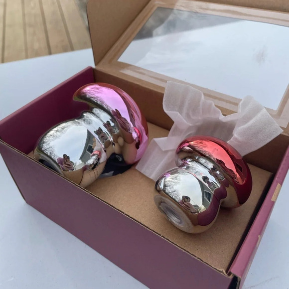 NWT Urban Outfitters Mushroom Salt And Pepper Shaker Set - Picture 7 of 11